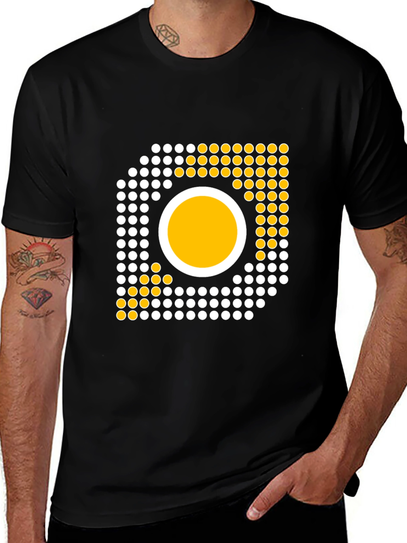 Camiseta Negra con Diseño Abstracto de Círculos