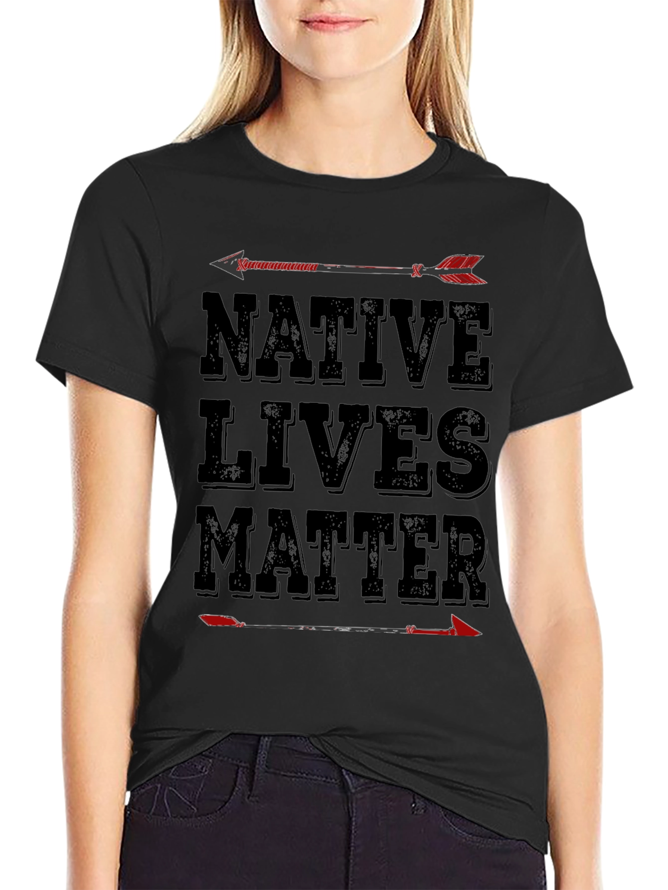 Camiseta Native Lives Matter con flechas