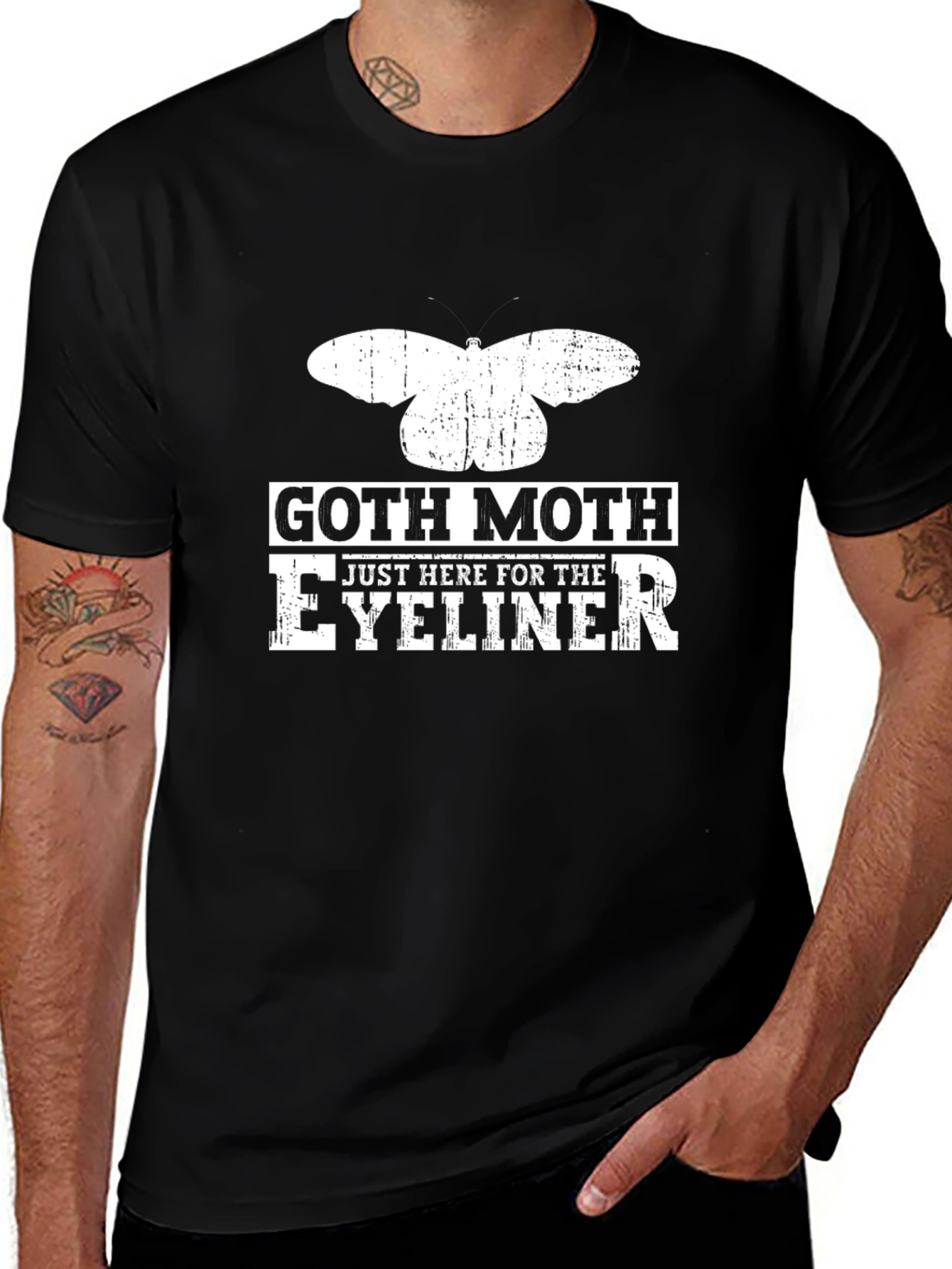 Camiseta Goth Moth Eyeliner