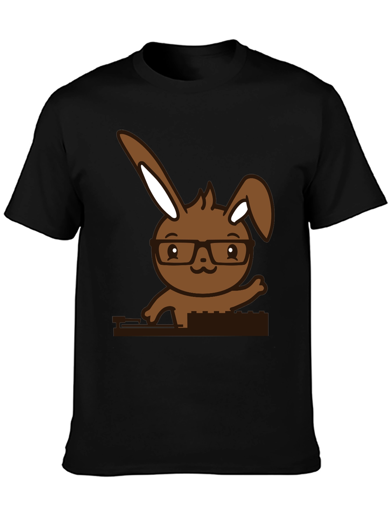 Camiseta Negra con Conejo Nerd