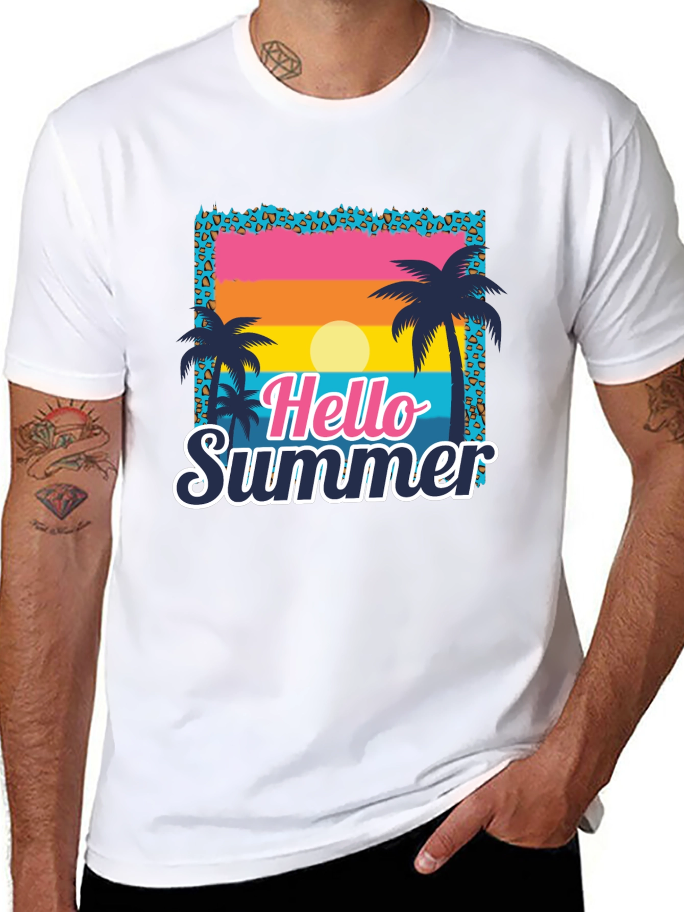 Camiseta Hello Summer con Estampado Tropical
