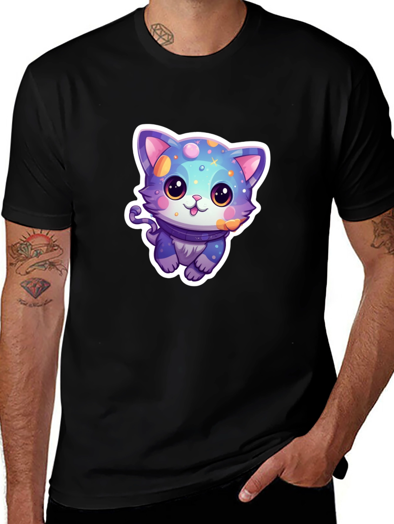 Camiseta Negra con Diseño de Gato Cósmico