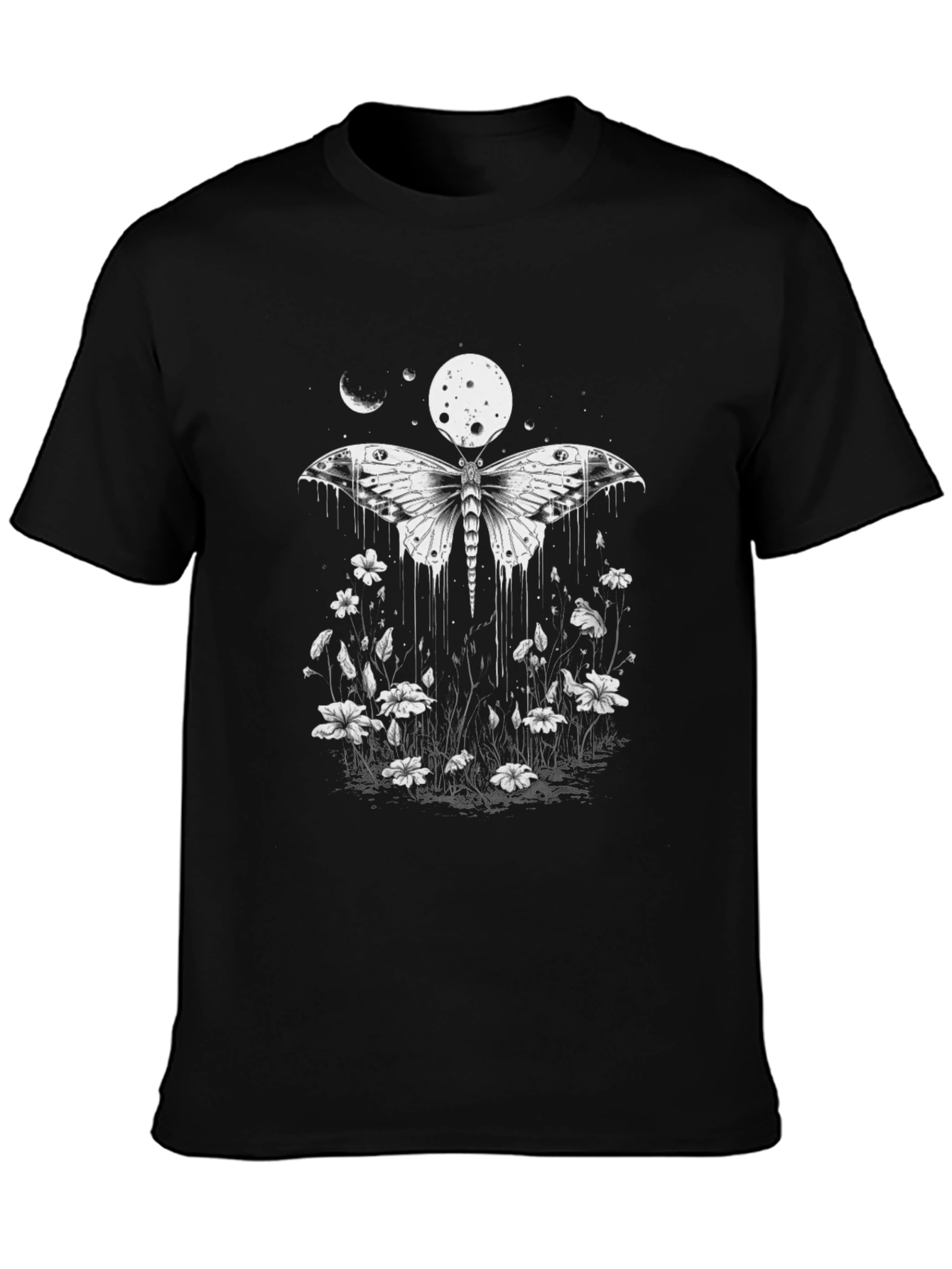 Camiseta Negra con Diseño de Mariposa Lunar