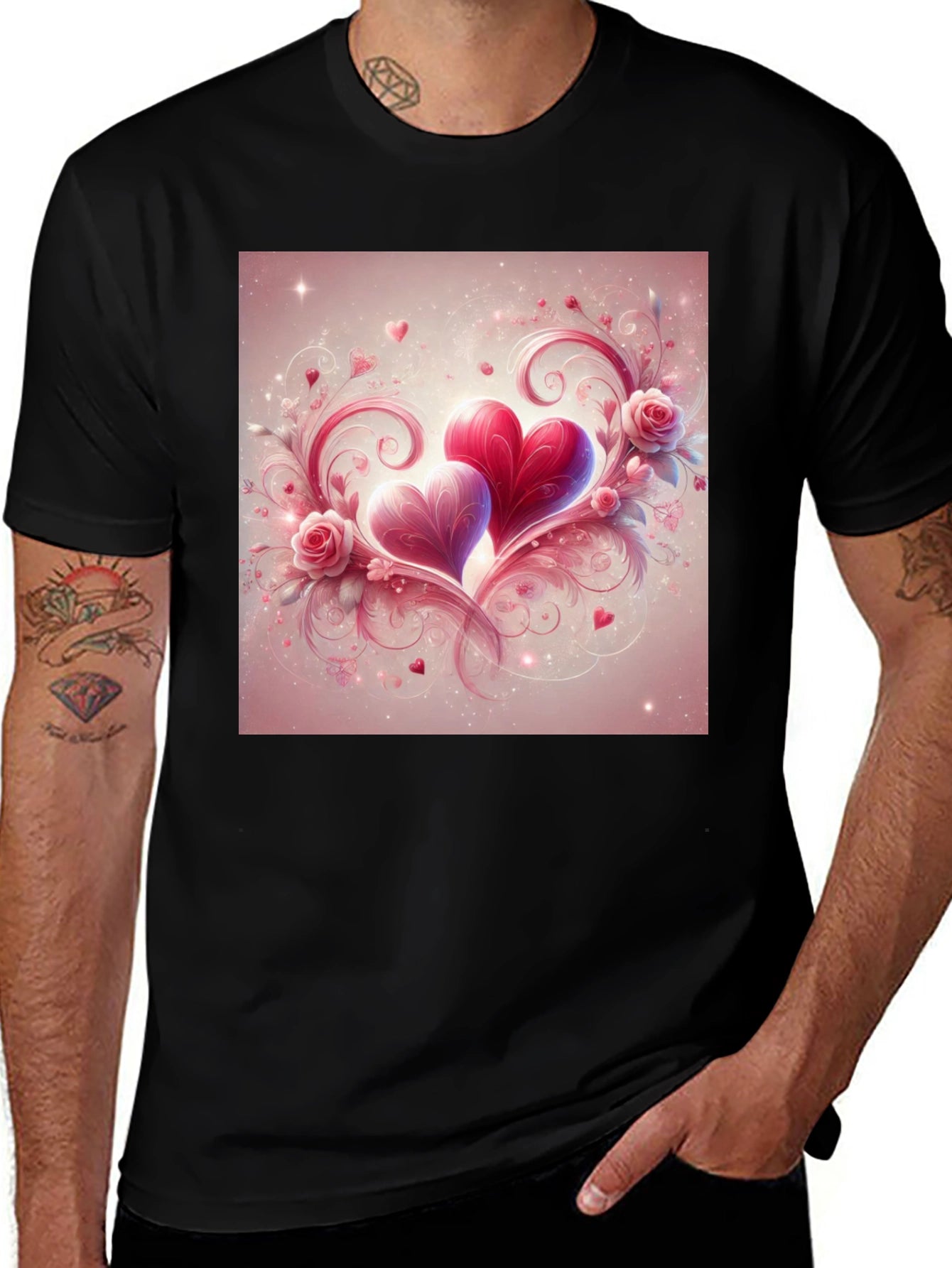 Camiseta Negra con Diseño de Corazones Románticos