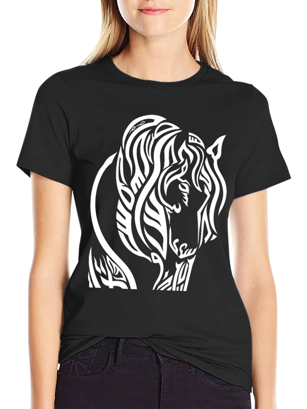 Camiseta Negra con Diseño de Caballo Tribal