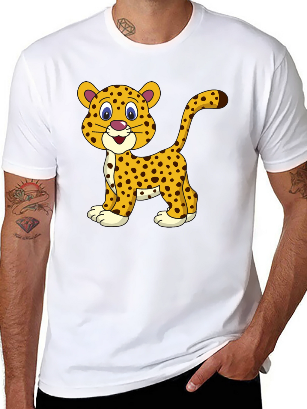 Camiseta Negra con Diseño de Leopardo Animado