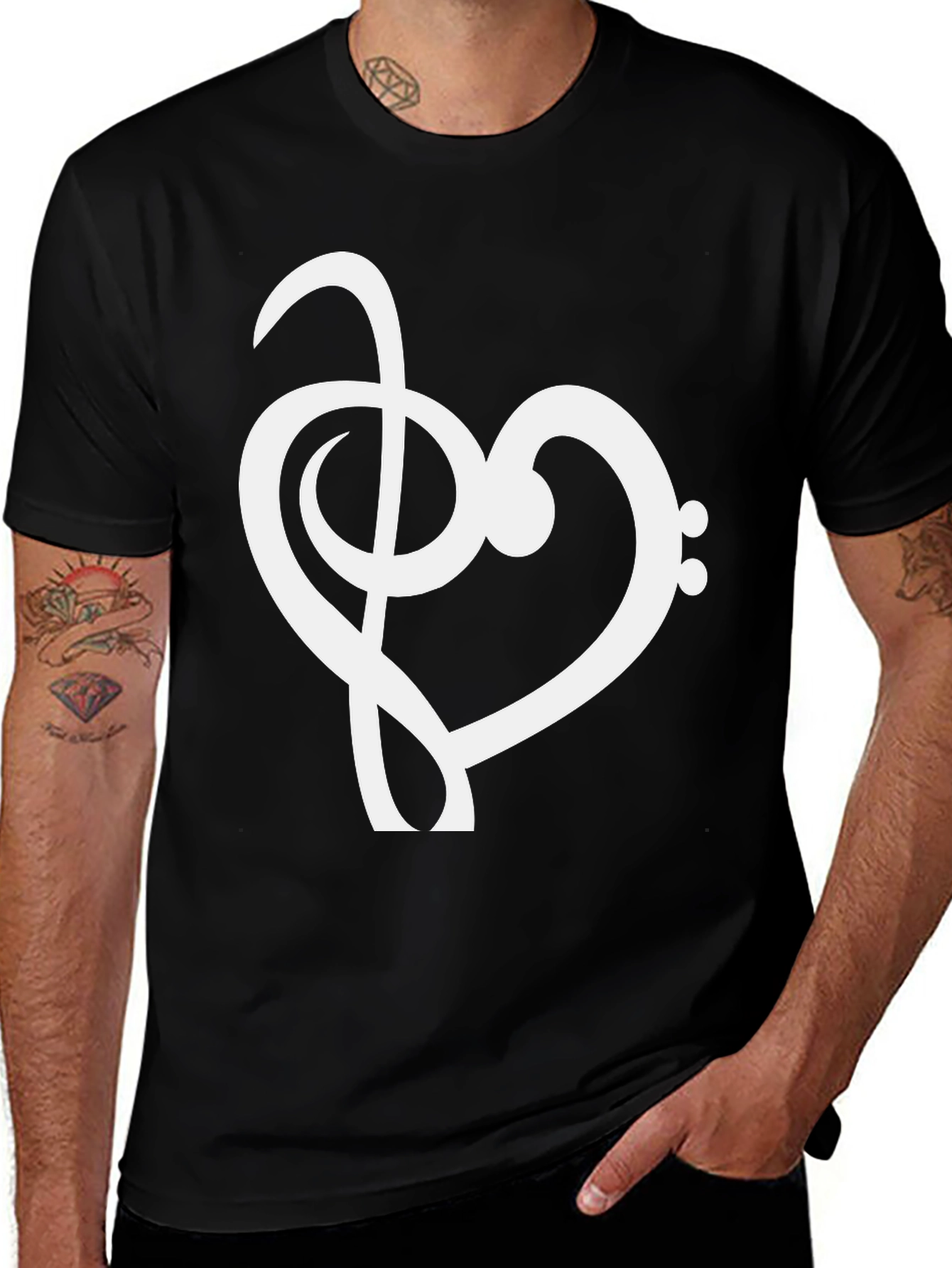 Camiseta Negra con Corazón Musical