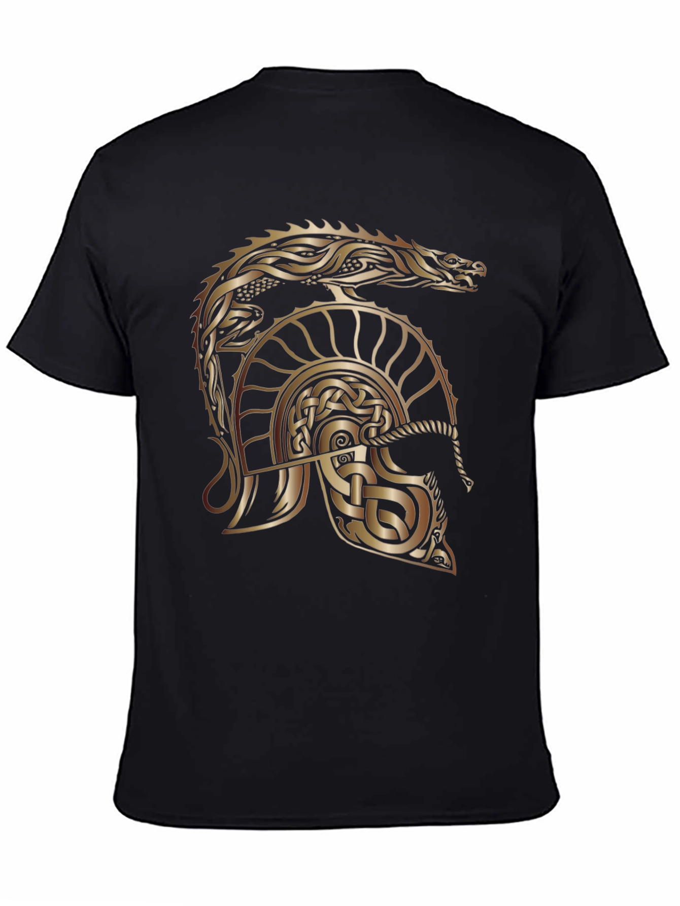 Camiseta Negra con Diseño Celta de Casco y Dragón Dorado