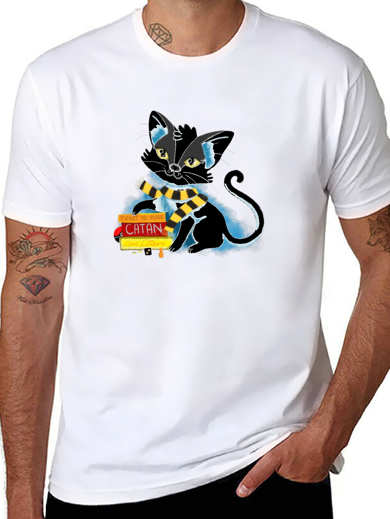 Camiseta Negra con Diseño de Gato Jugando