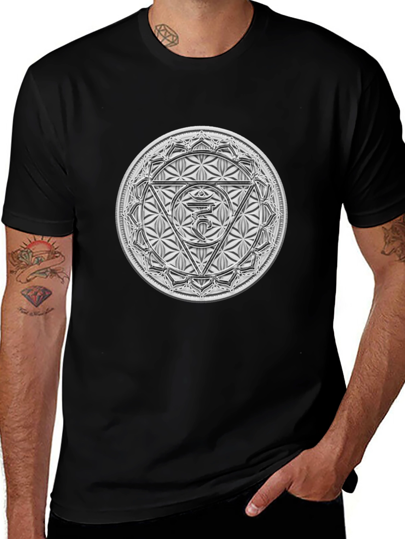 Camiseta Negra con Diseño Chakra Ajna