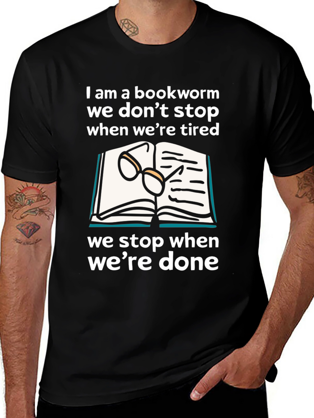 Camiseta Negra Bookworm: Lectura Sin Fin