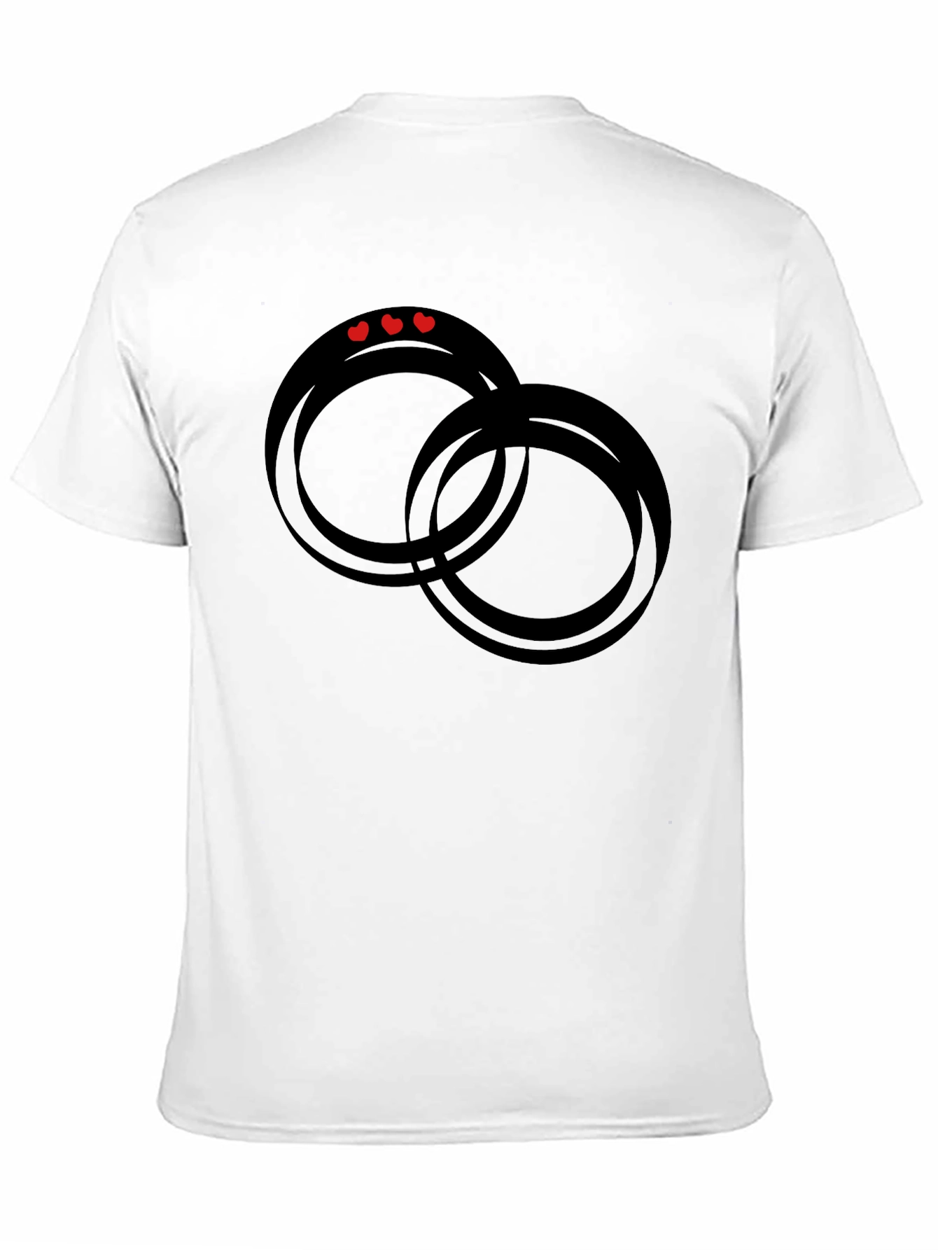Camiseta Negra con Diseño de Anillos y Corazones