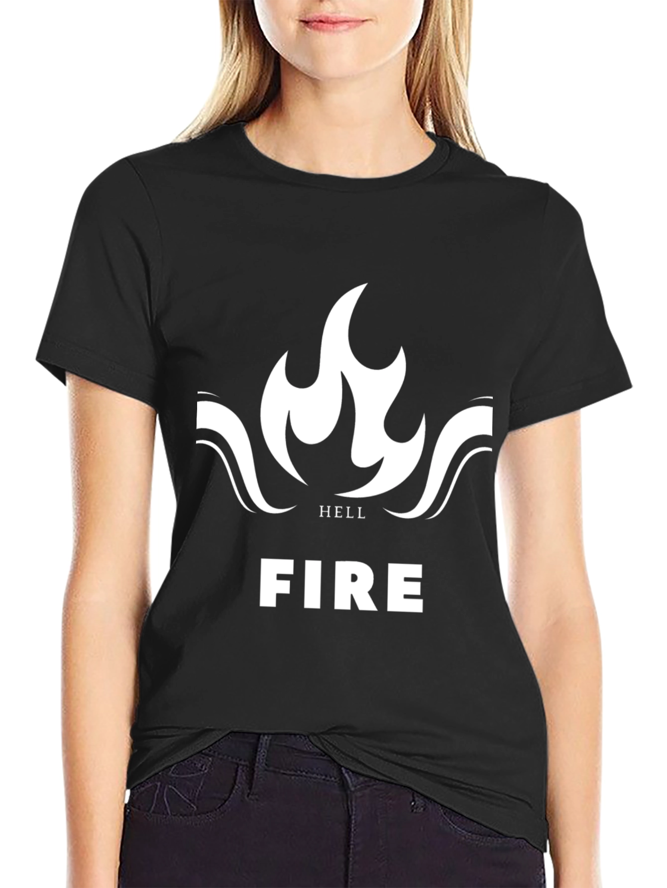 Camiseta Negra con Diseño de Llamas Hell Fire