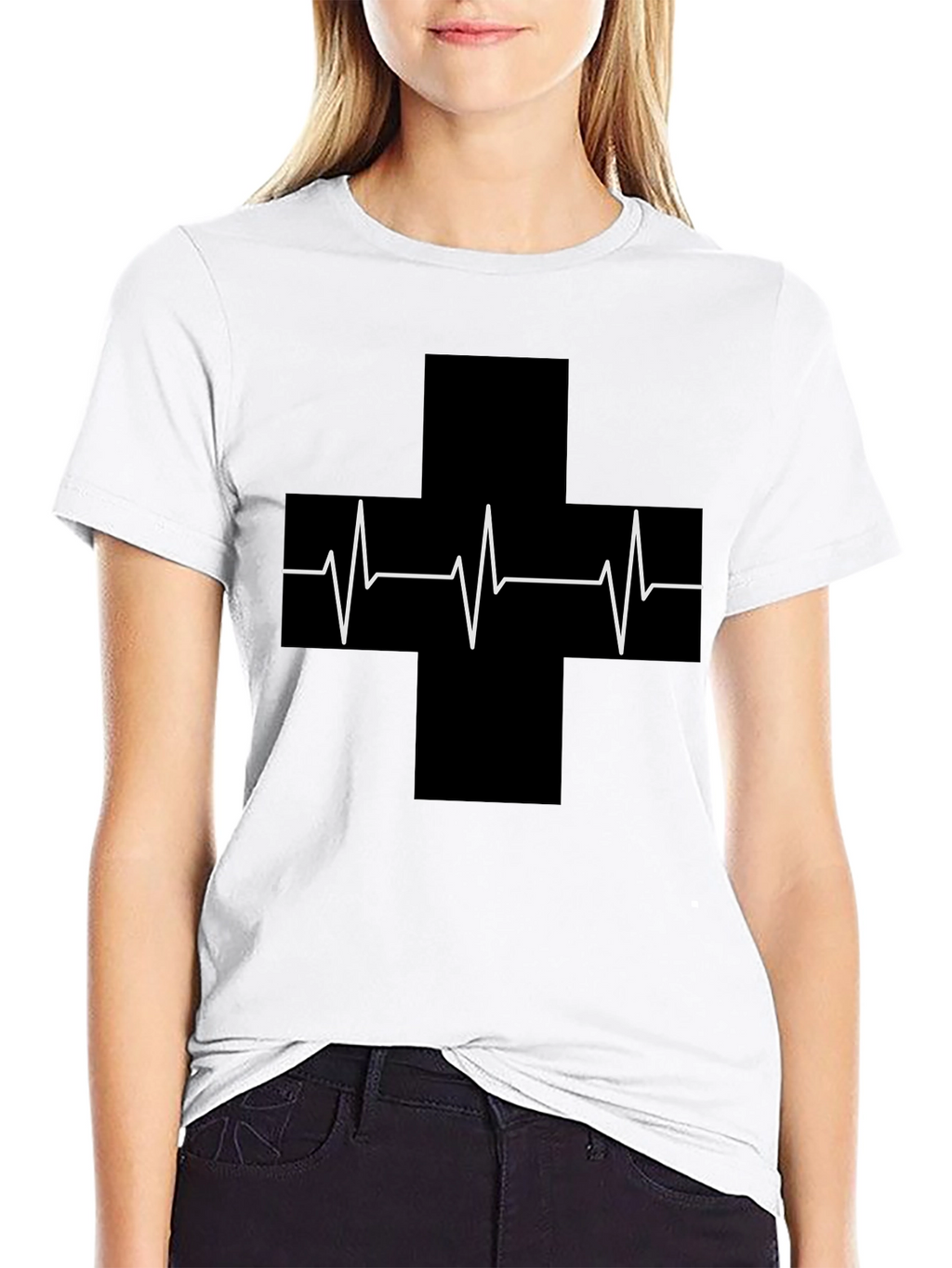 Camiseta Negra con Cruz de Latidos