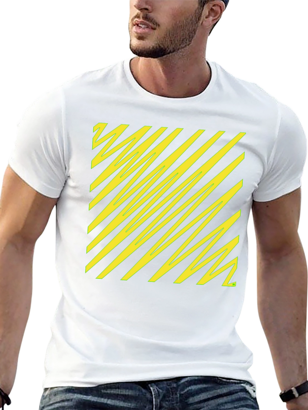Camiseta Negra con Diseño Abstracto Amarillo