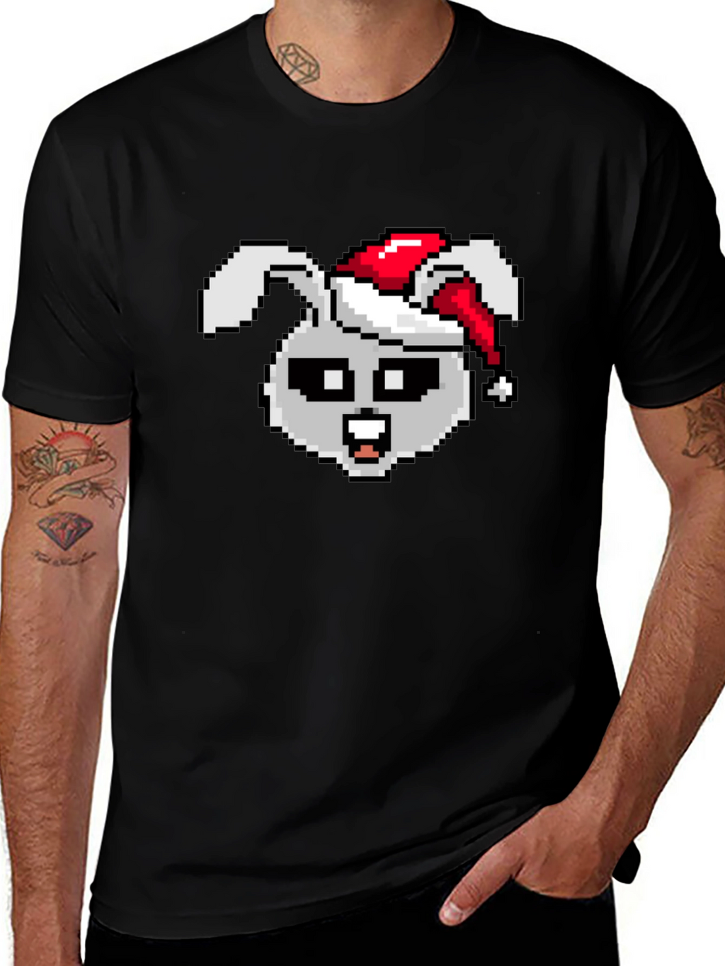 Camiseta Negra con Conejo Navideño Pixelado