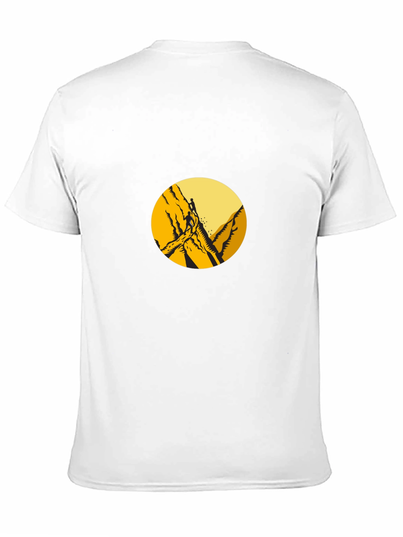 Camiseta Negra con Diseño de Montaña para Aventura