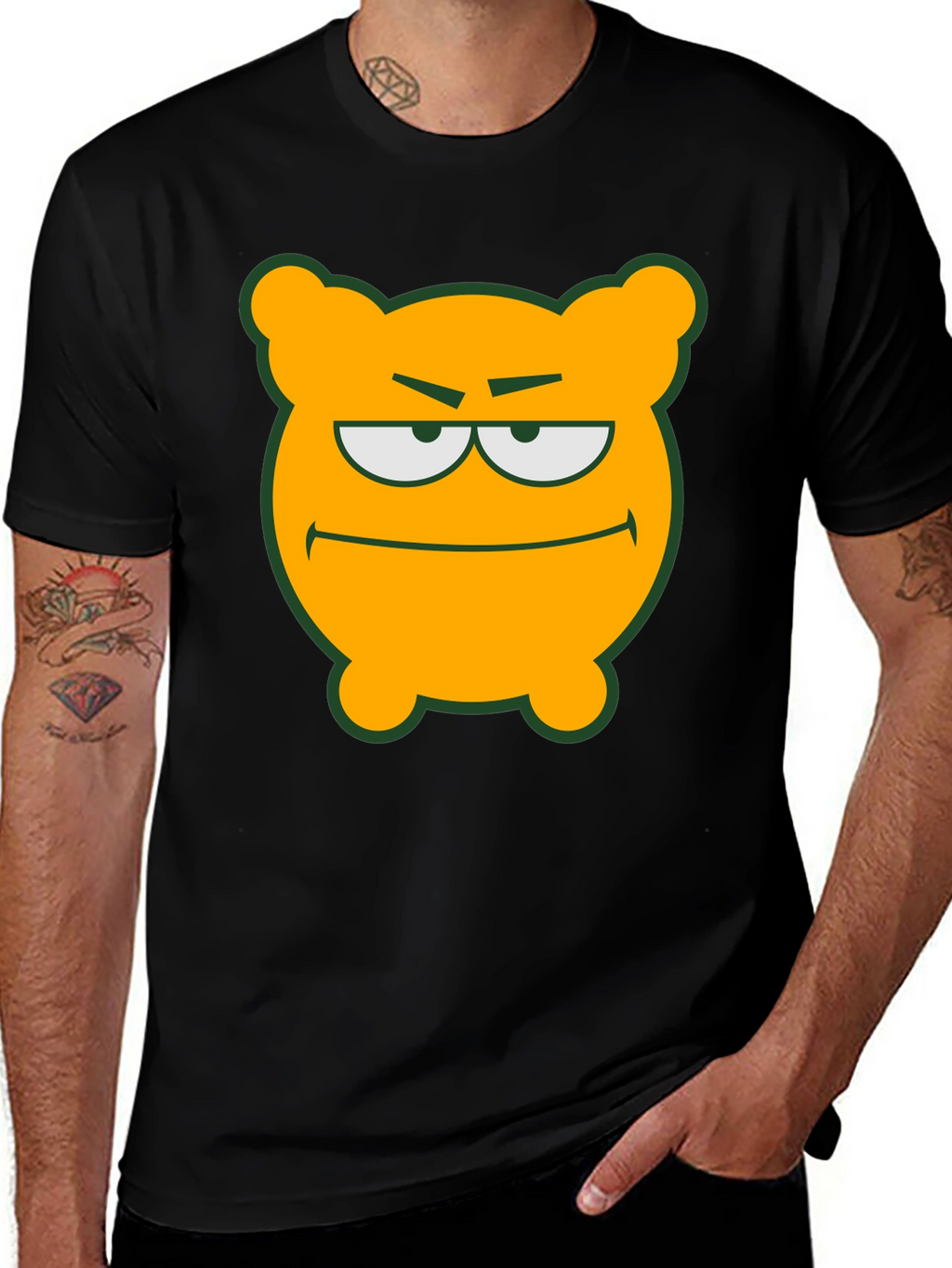 Camiseta Negra con Diseño de Oso Naranja