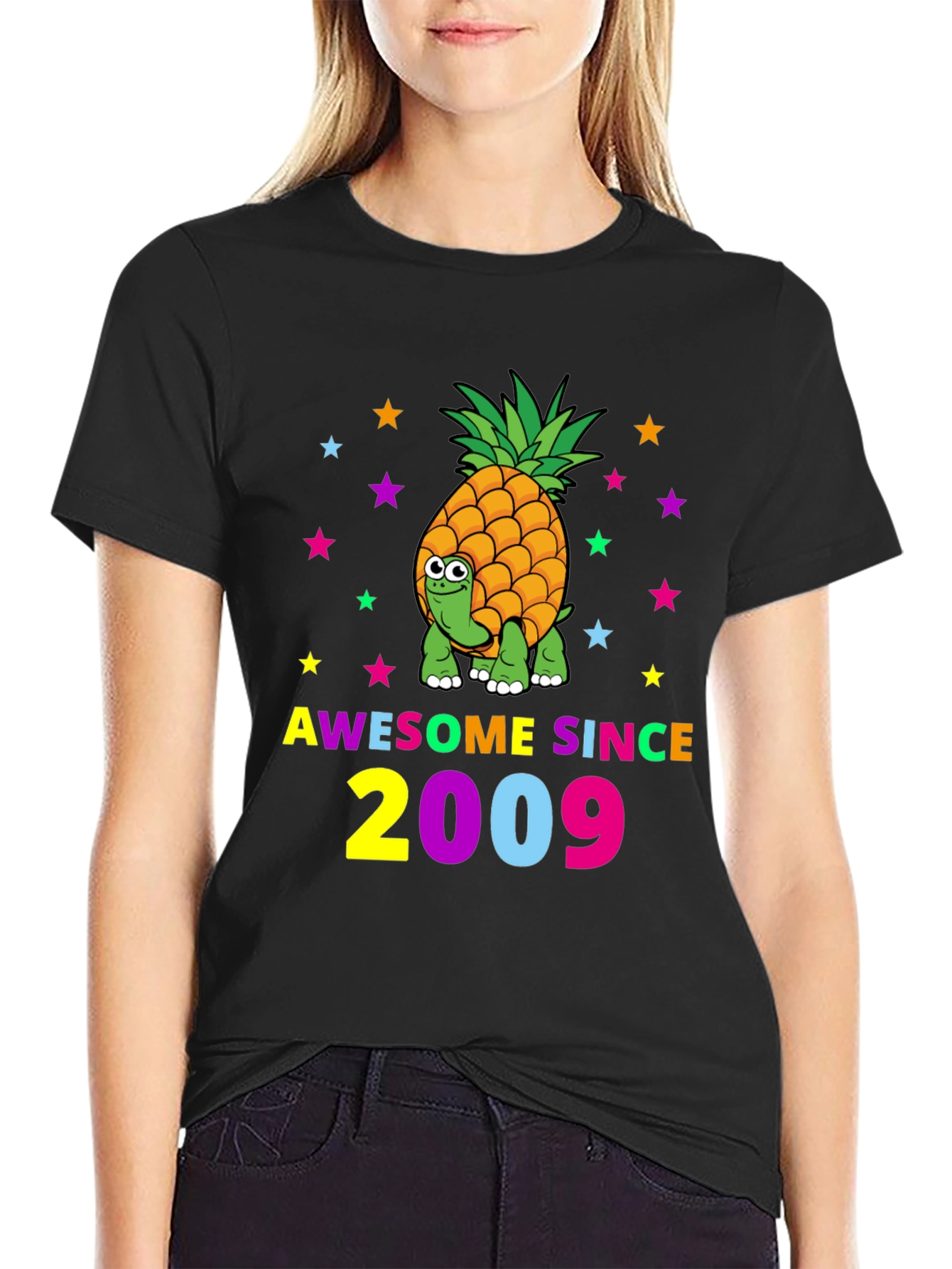 Camiseta Negra Awesome Since 2009 Piña Tortuga