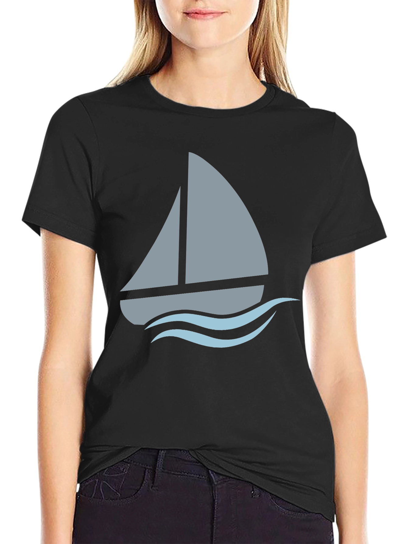 Camiseta Negra con Diseño de Barco a Vela