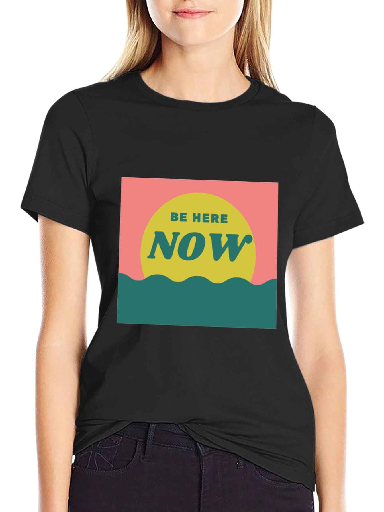 Camiseta Negra Be Here Now Estilo Retro