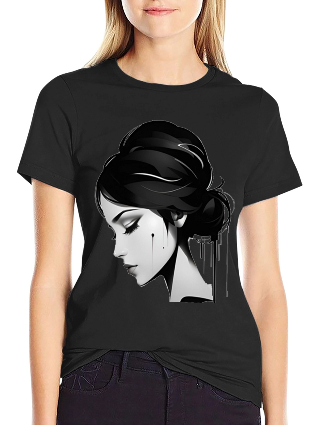 Camiseta Negra con Diseño Artístico de Mujer