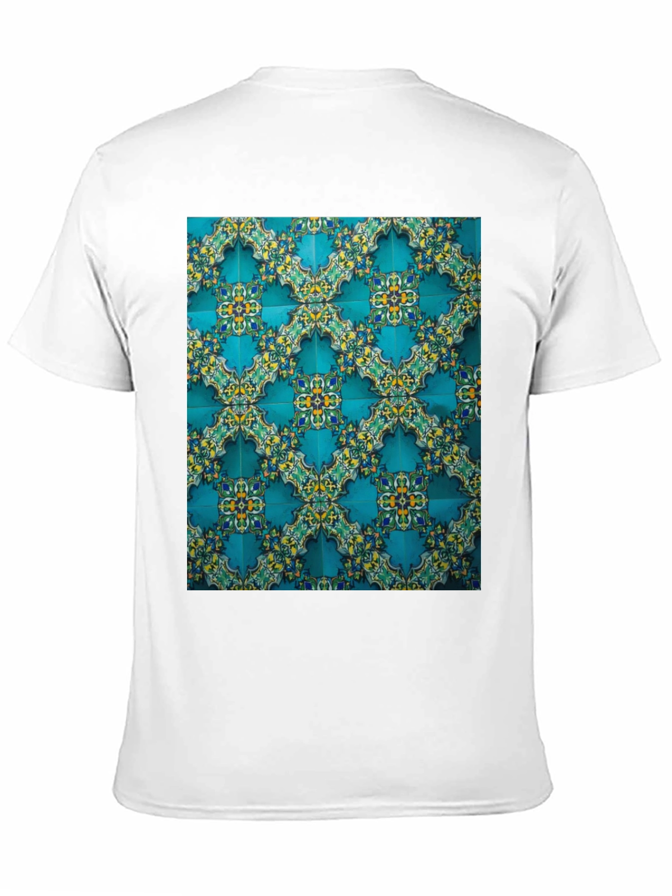 Camiseta Negra con Diseño de Azulejos Turcos