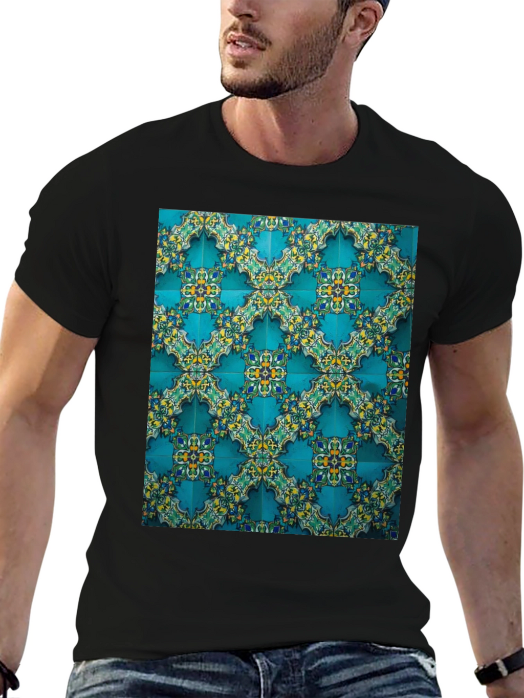 Camiseta Negra con Diseño de Azulejos Turcos