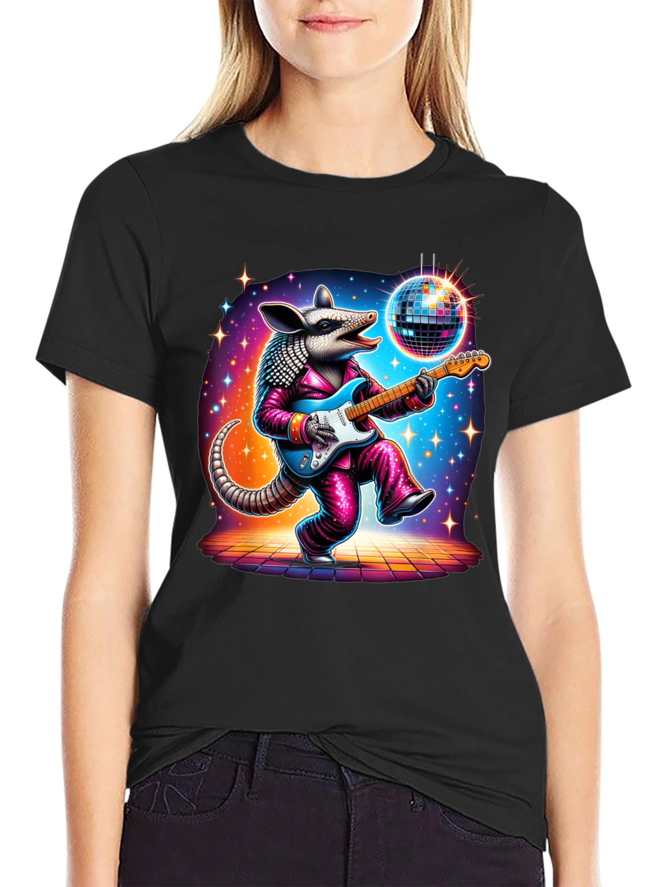 Camiseta Negra con Armadillo Disco Guitarrista