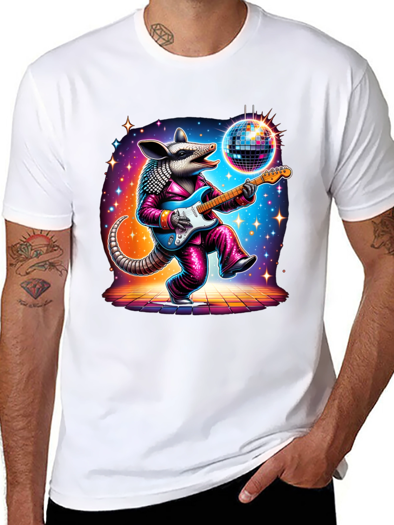 Camiseta Negra con Armadillo Disco Guitarrista