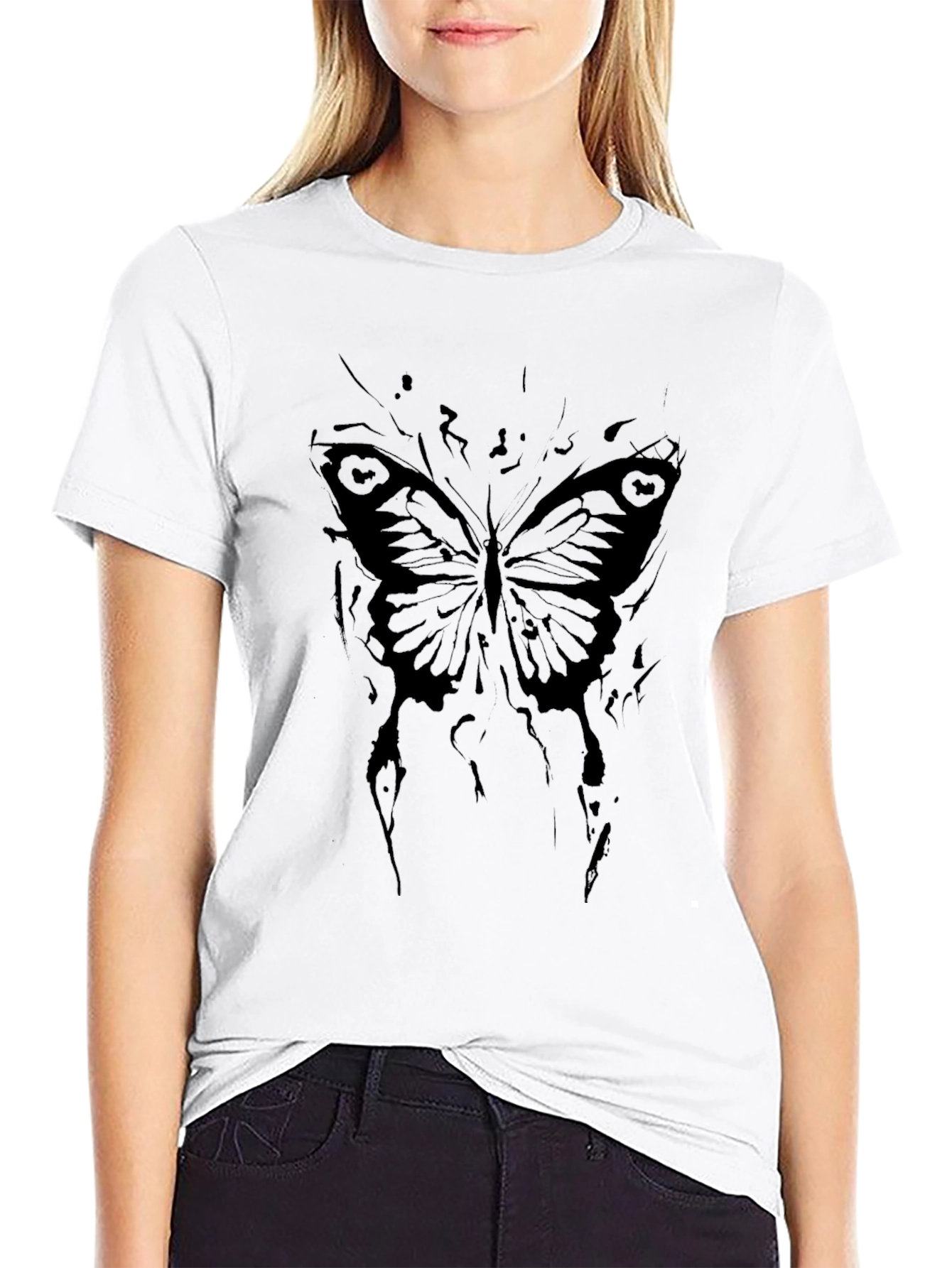 Camiseta Negra con Diseño de Mariposa Abstracta