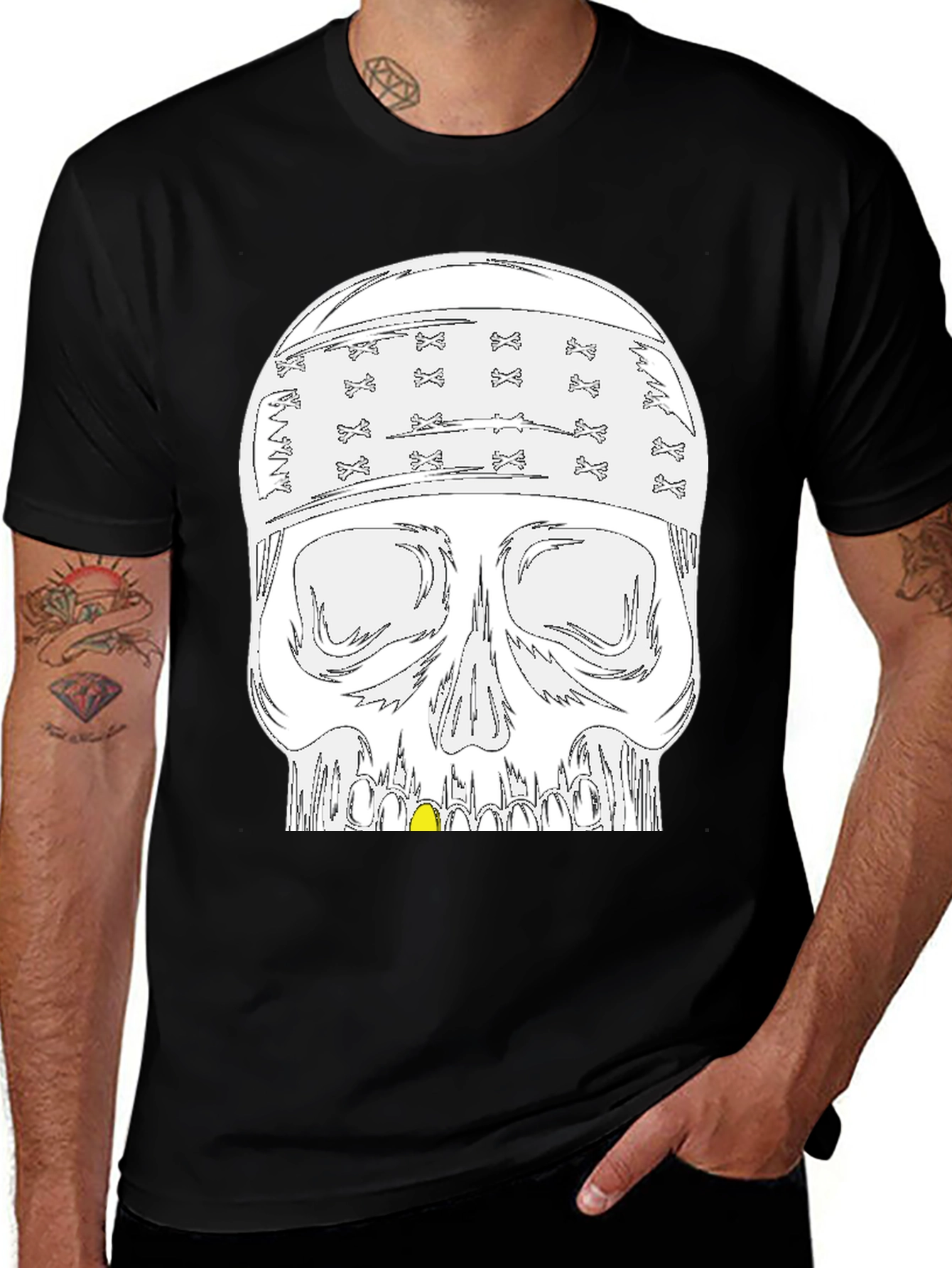 Camiseta Negra con Calavera y Bandana de Huesos