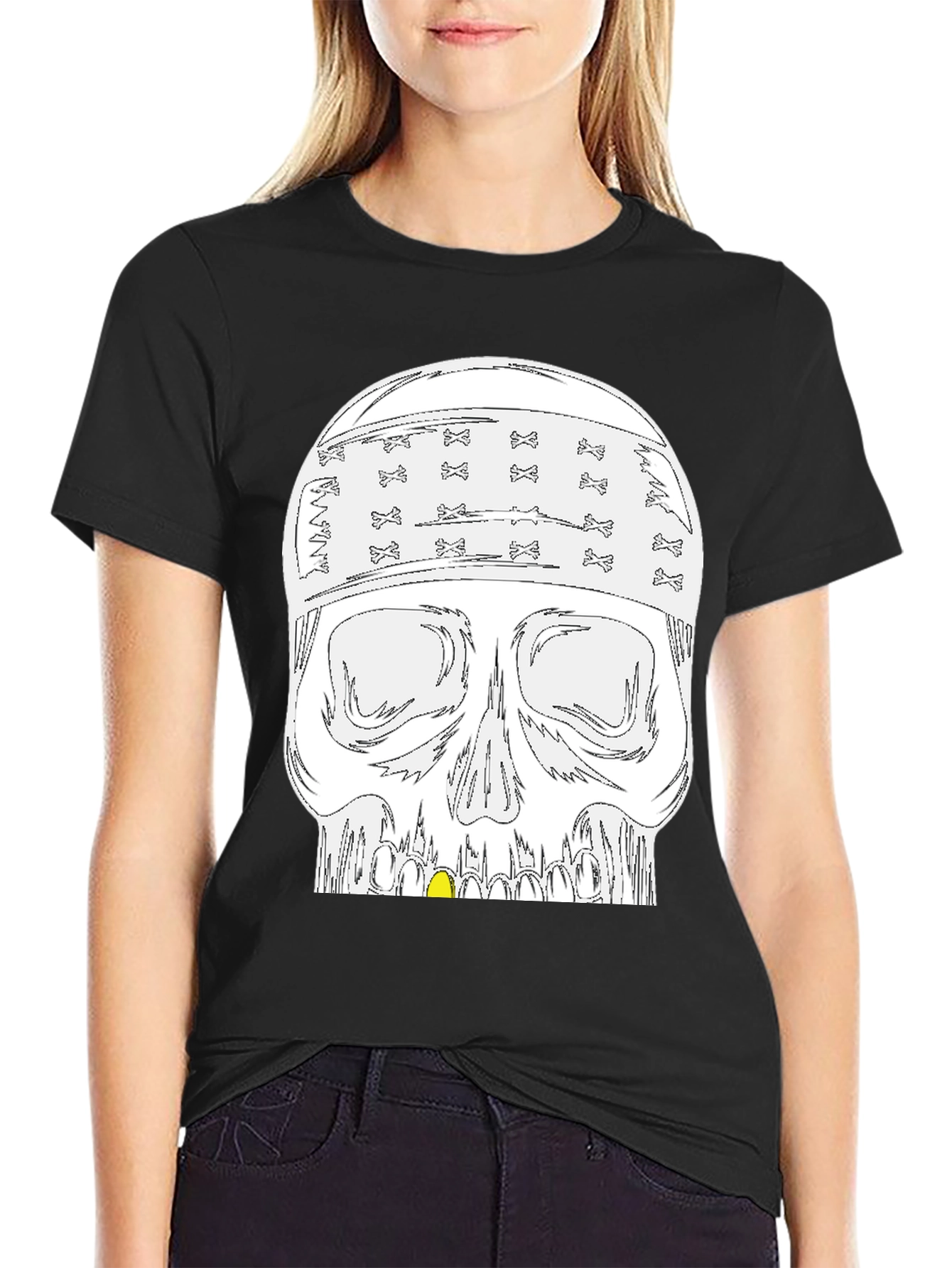 Camiseta Negra con Calavera y Bandana de Huesos