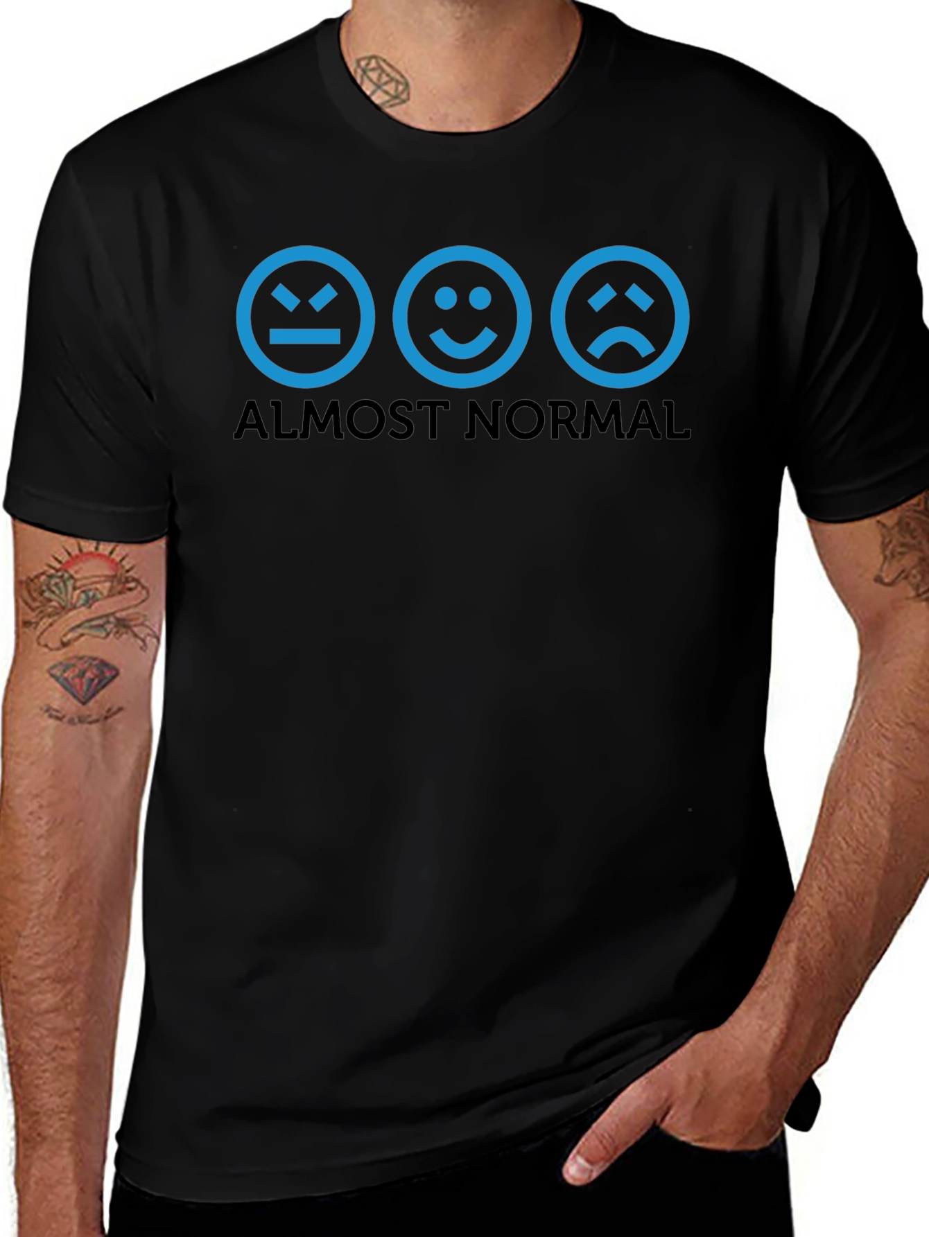 Camiseta Negra Almost Normal con Emoticonos Azules