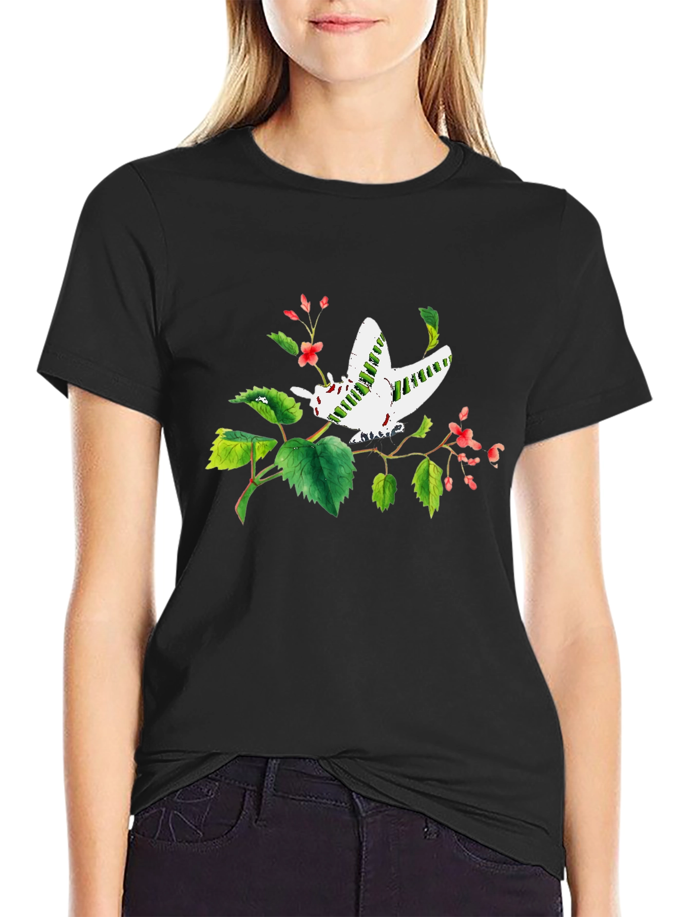 Camiseta Negra con Diseño de Mariposa Floral