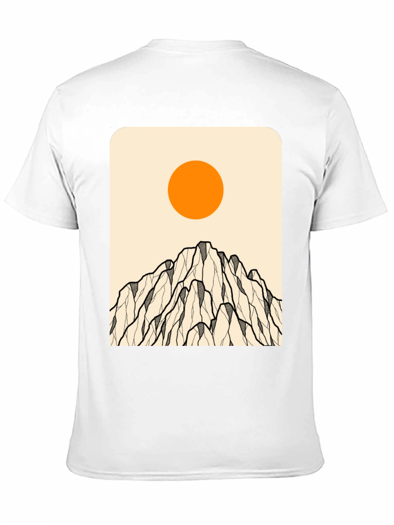Camiseta Negra con Diseño de Montaña y Sol