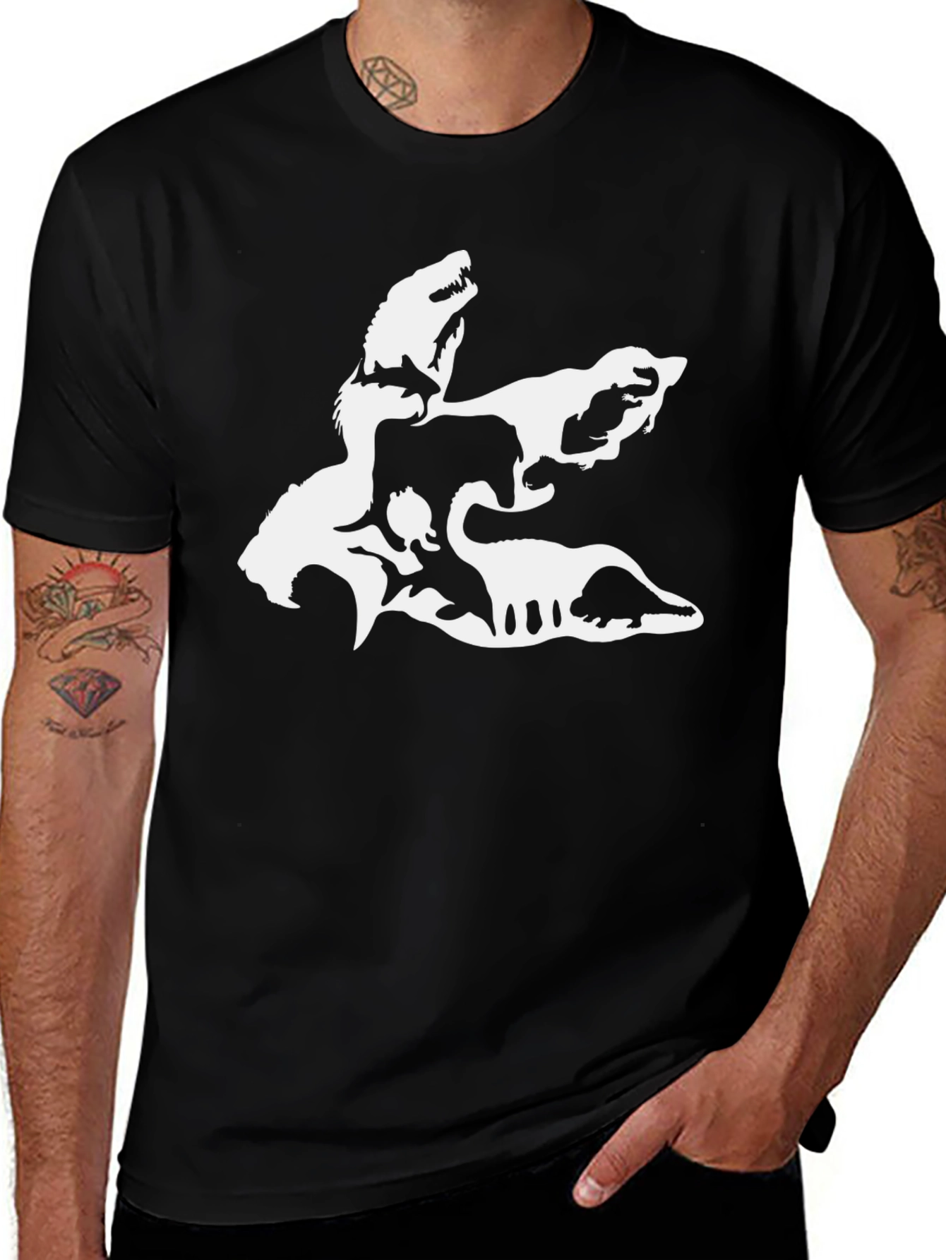 Camiseta Negra con Diseño de Dinosaurios