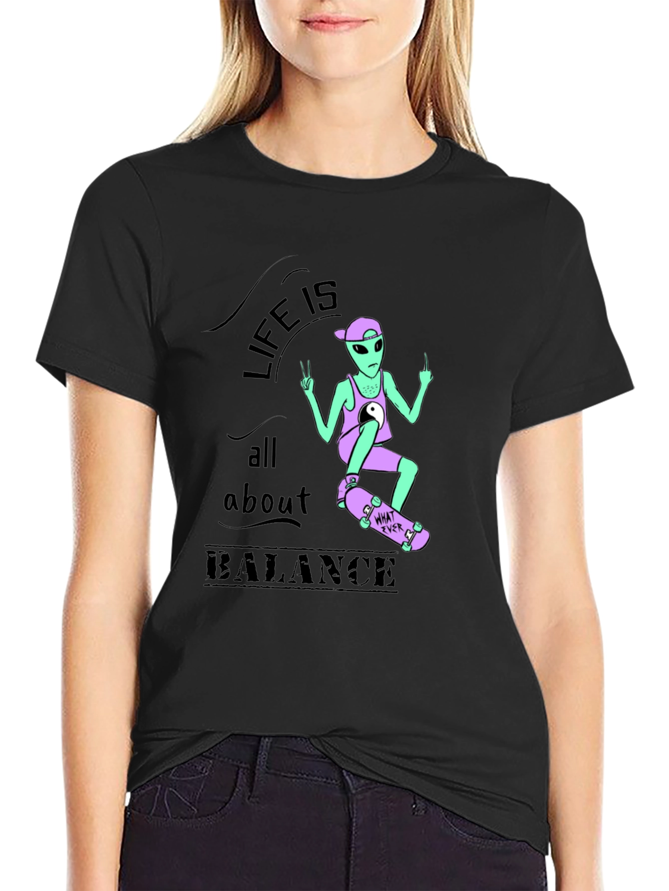 Camiseta Negra Alienígena Balance Vida