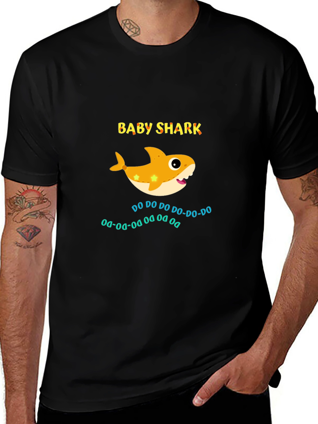 Camiseta Negra Baby Shark para Adulto