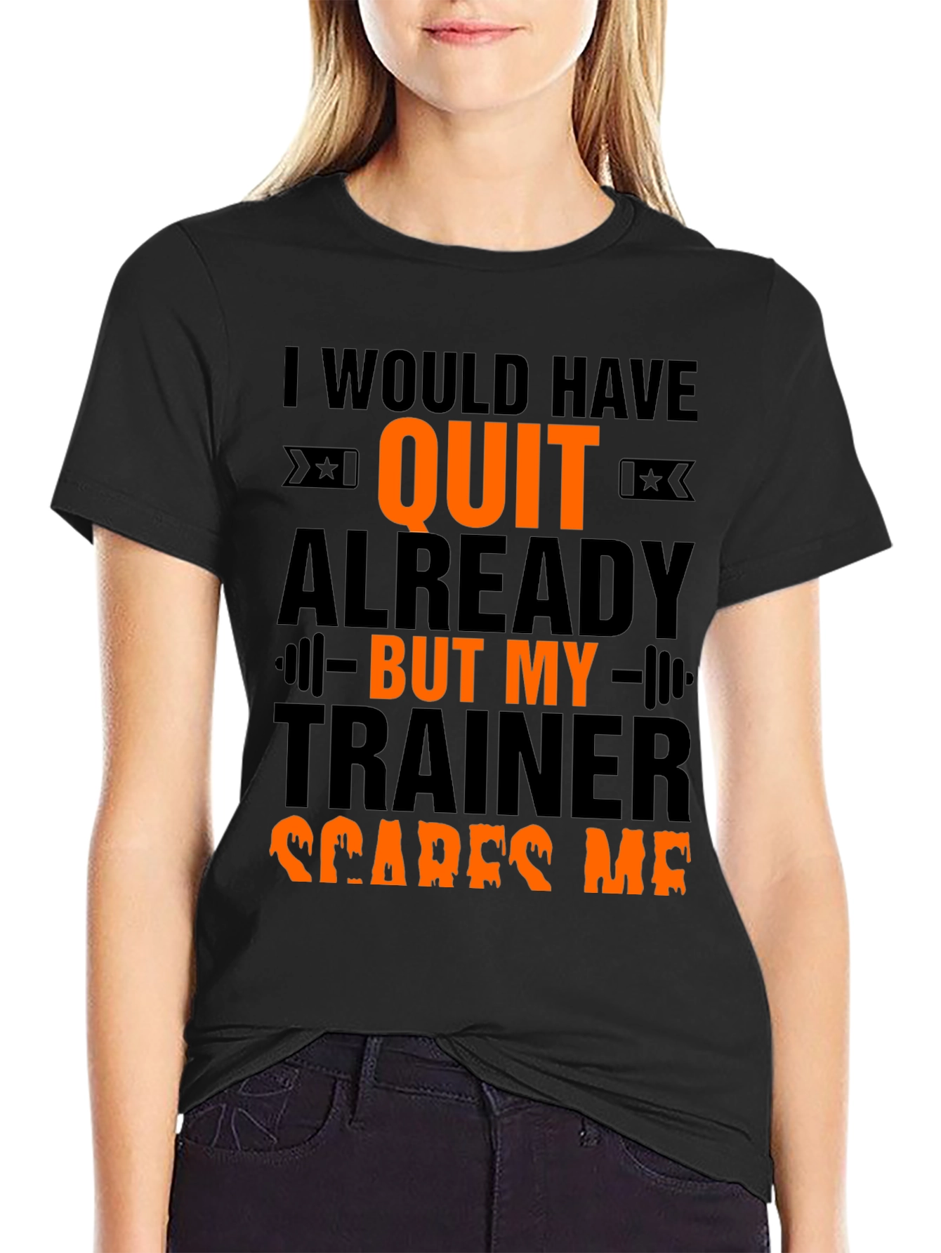 Camiseta Deportiva: Mi Entrenador Asusta