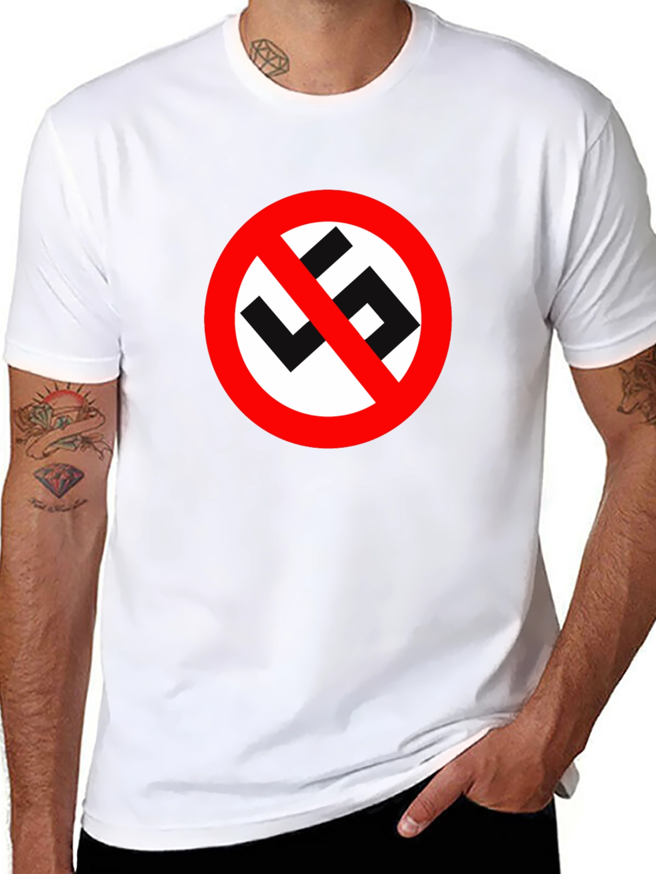 Camiseta Negra Anti-Nazismo: Estilo y Conciencia