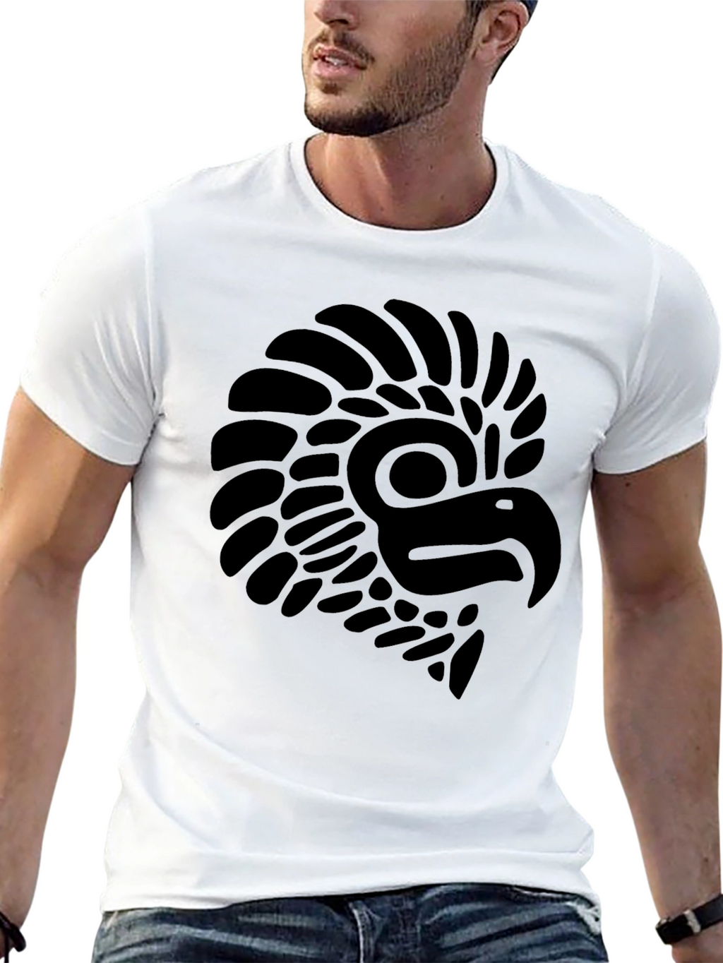 Camiseta Negra con Diseño de Águila Prehispánica
