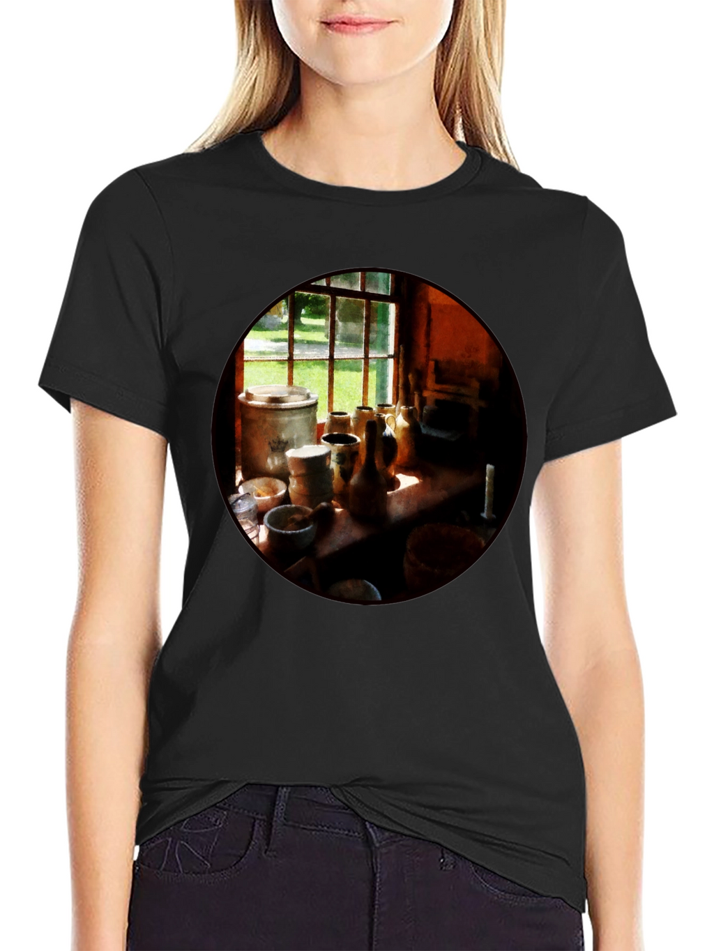 Camiseta Negra con Diseño Artístico de Bodegón