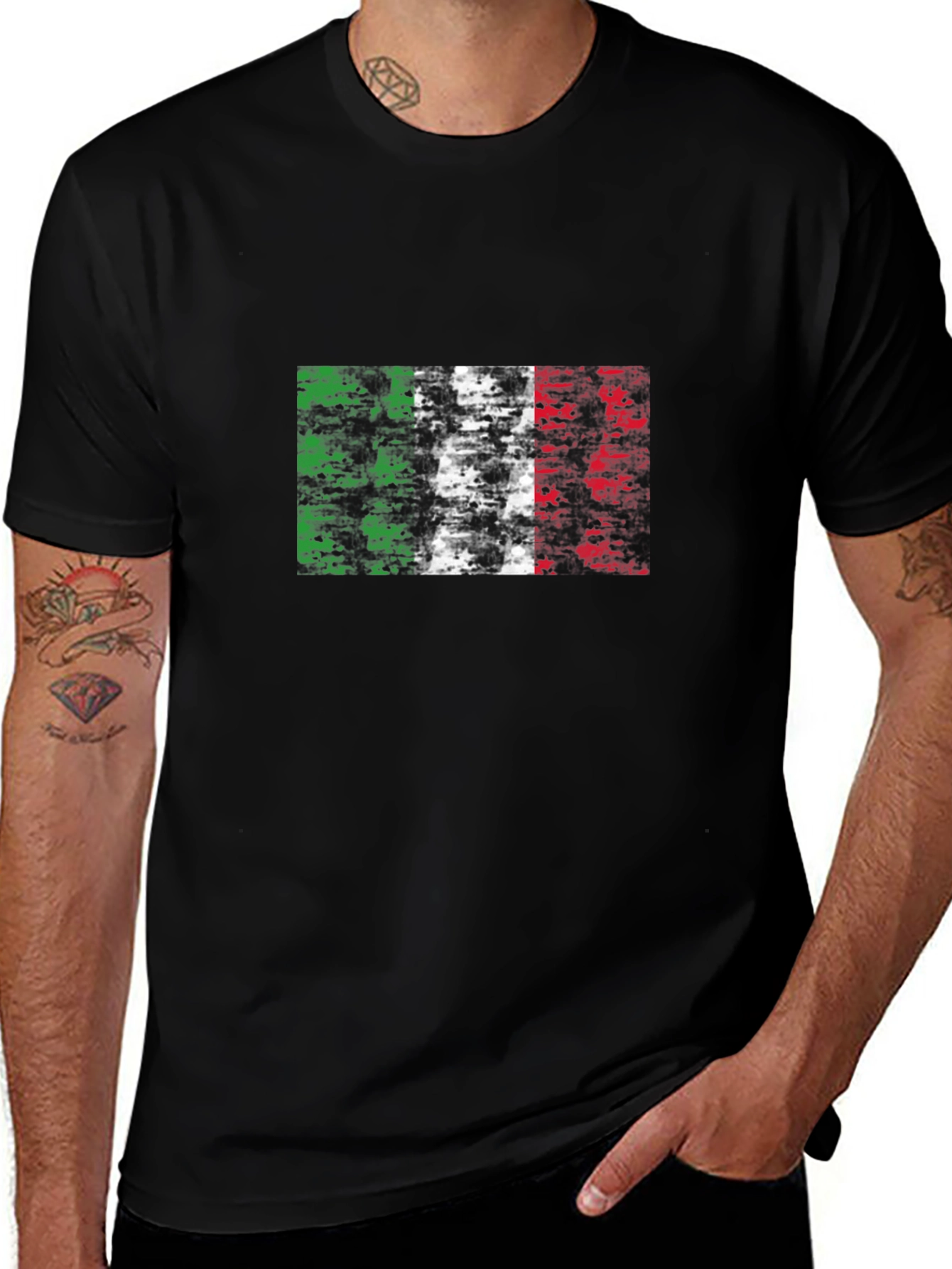 Camiseta Negra con Diseño de Bandera Italiana Vintage