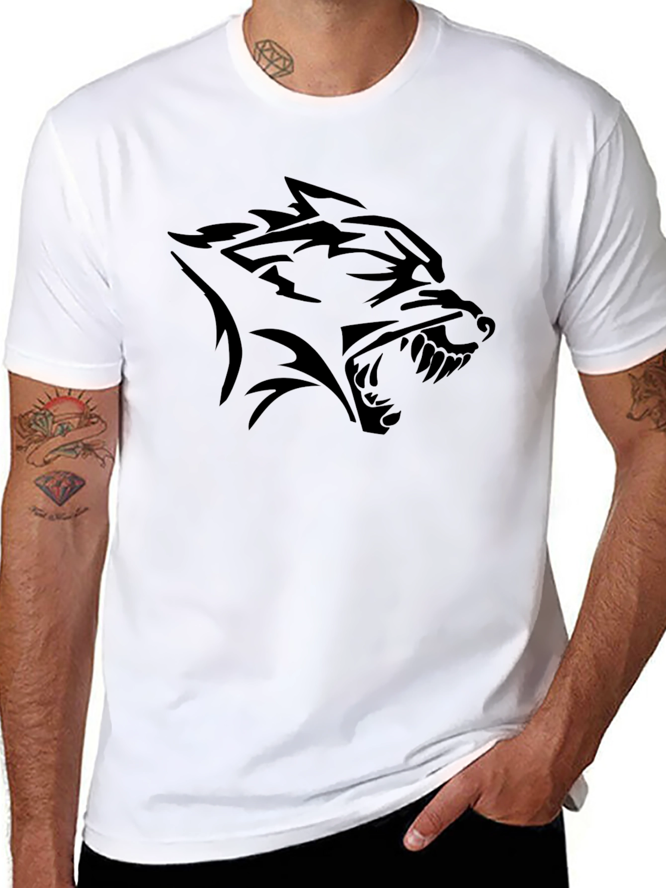 Camiseta Negra con Diseño de Lobo