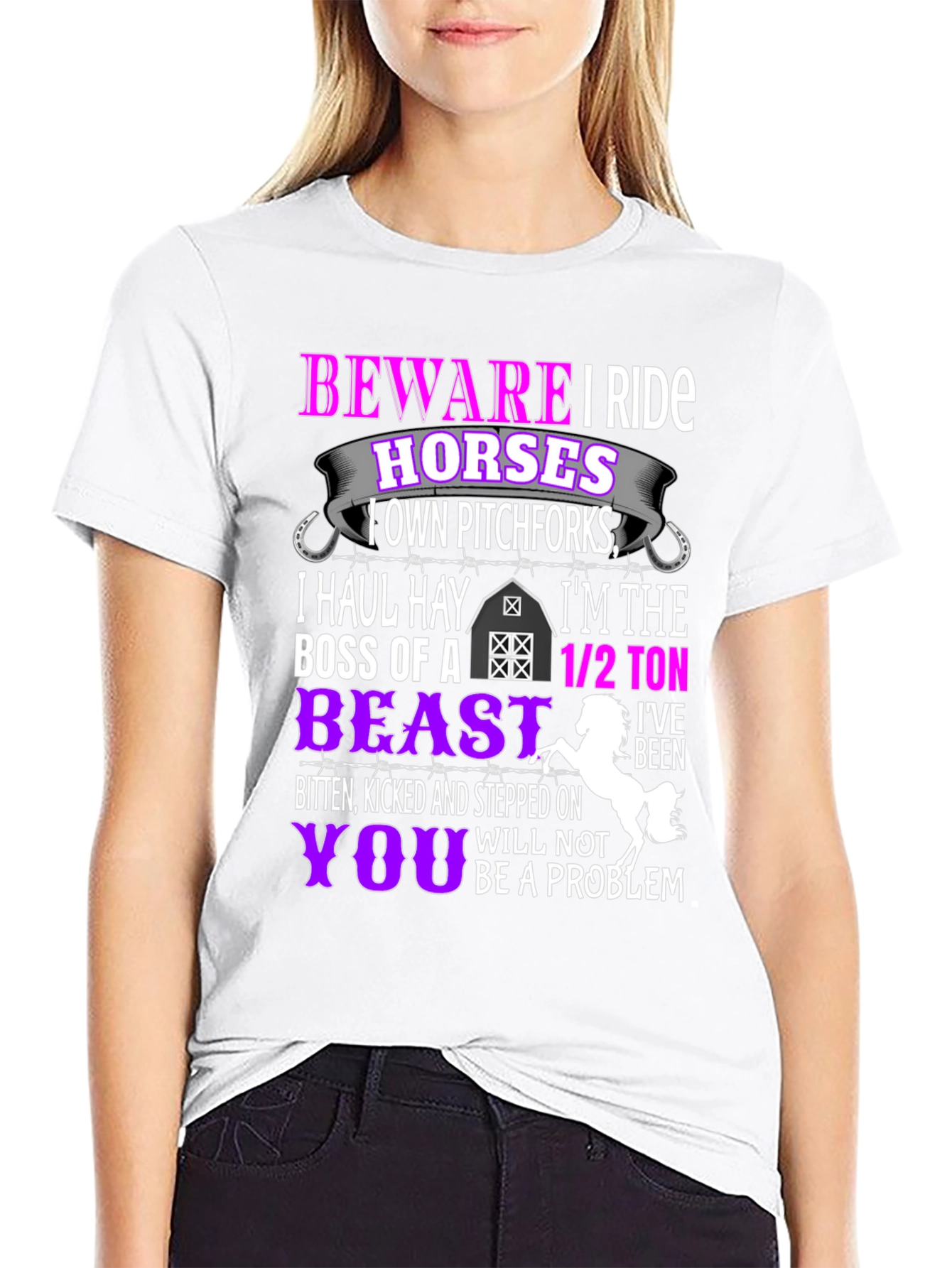 Camiseta Beware I Ride Horses