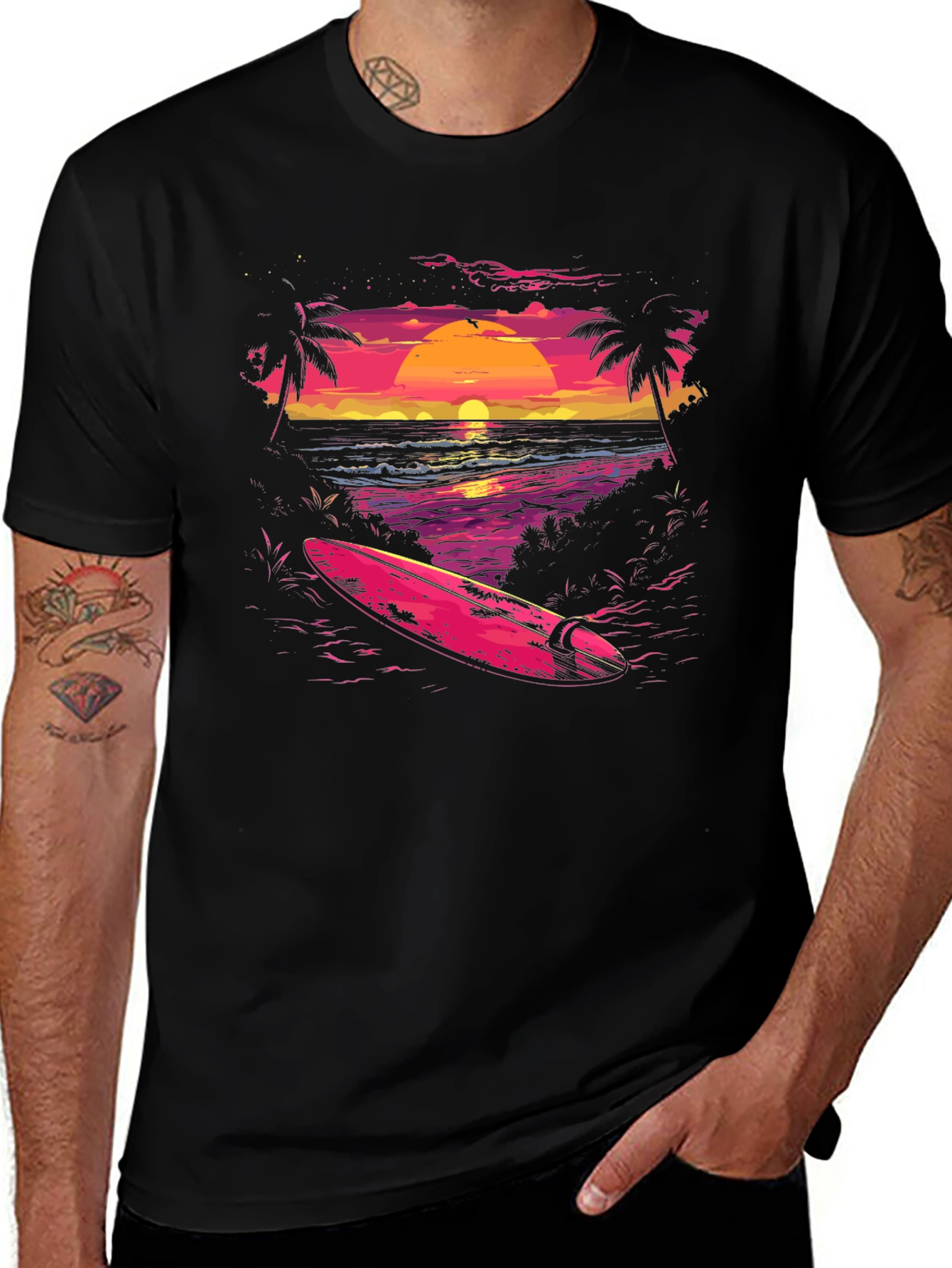 Camiseta Negra con Diseño de Atardecer Surfista