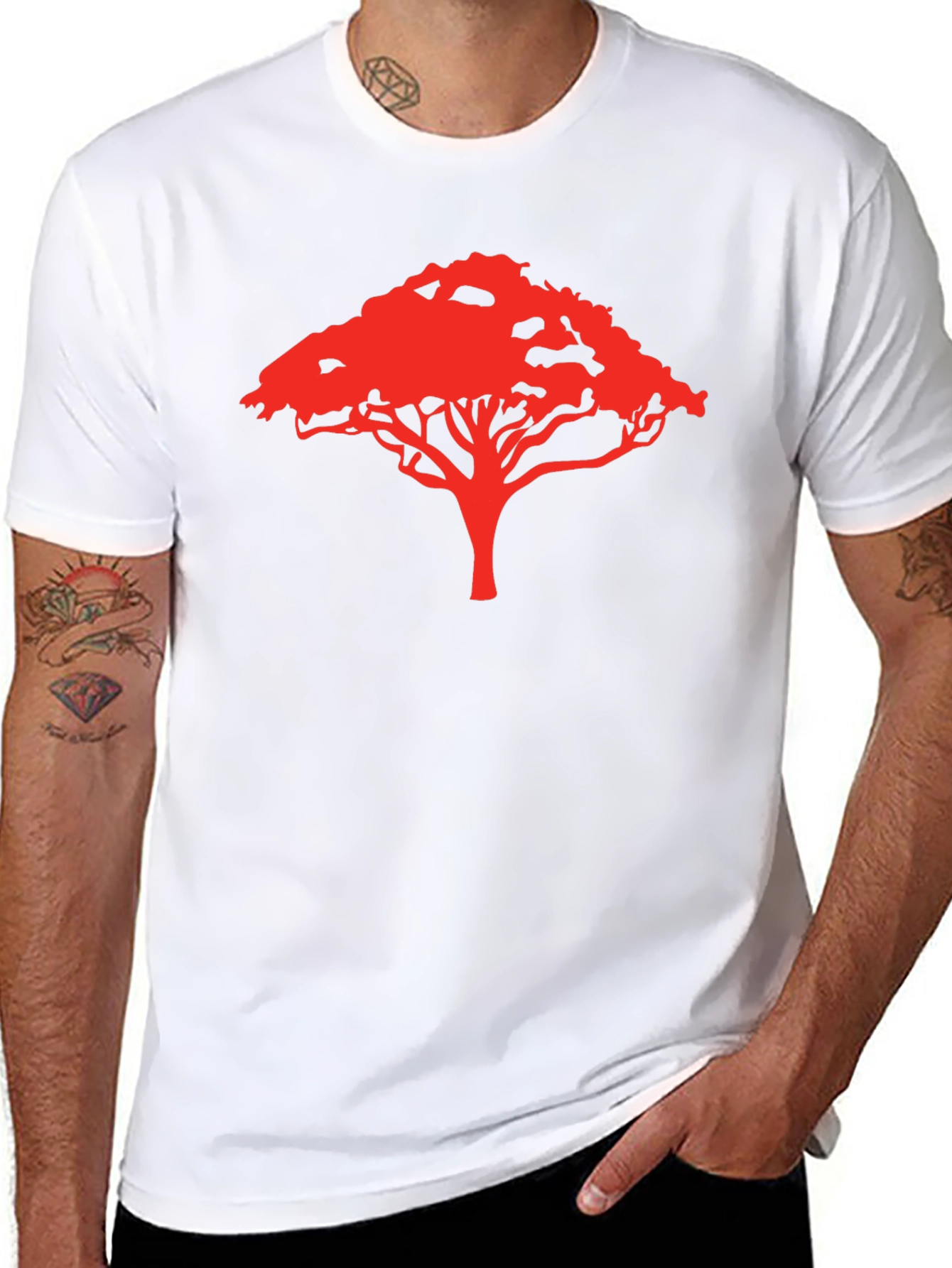Camiseta Negra con Diseño de Árbol Rojo
