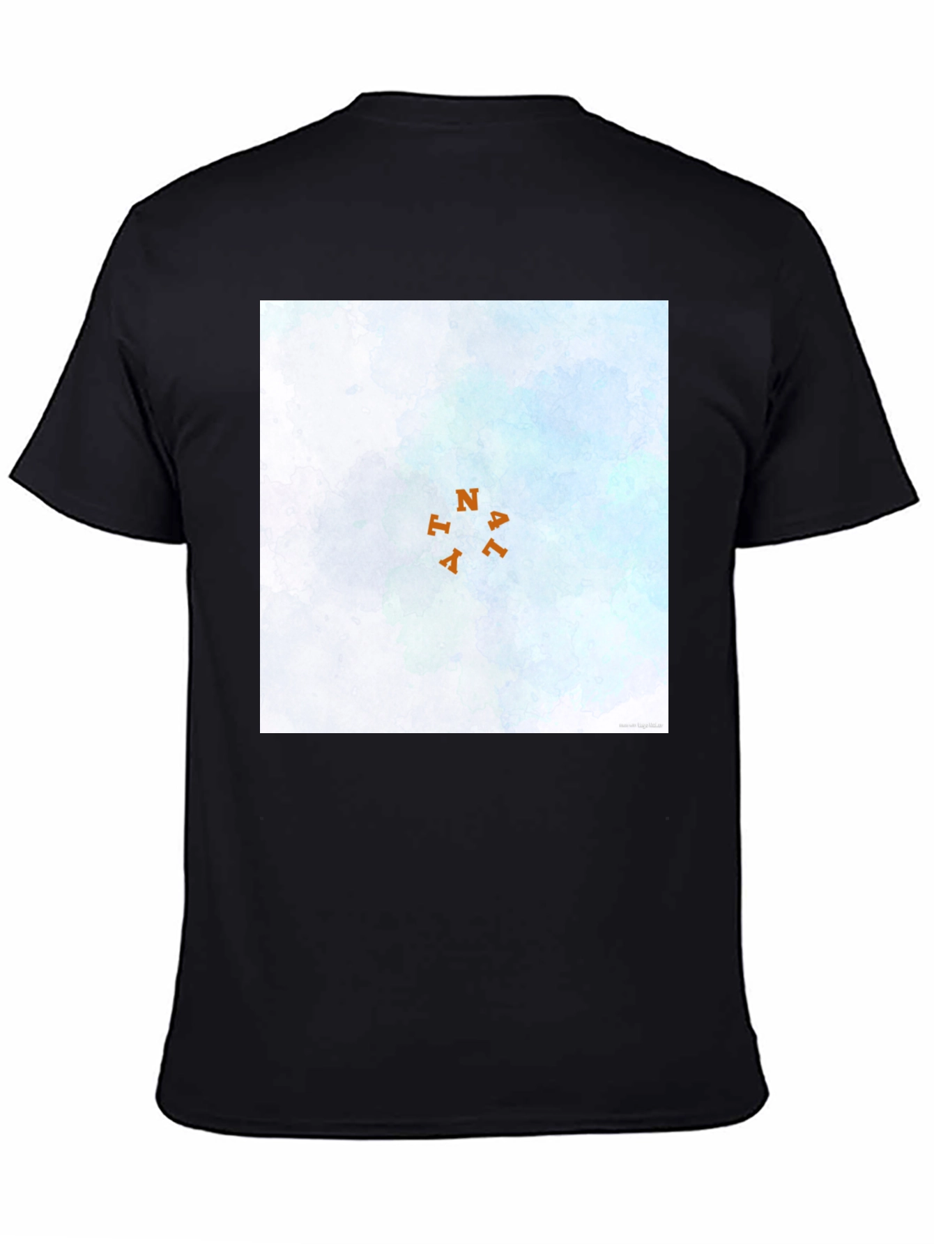 Camiseta Negra con Diseño Abstracto Natal