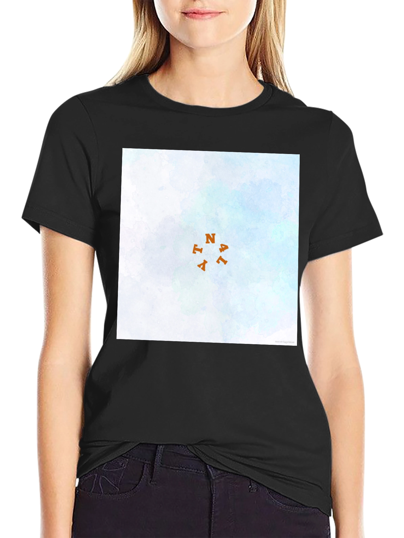 Camiseta Negra con Diseño Abstracto Natal